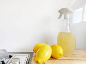 How to clean kitchen cabinets